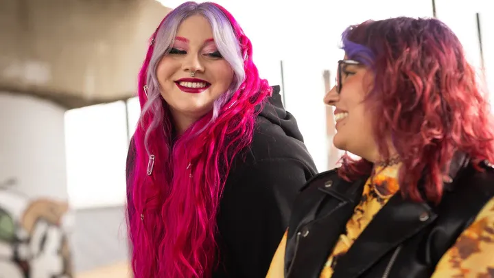 גוונים עזים לעור בהיר: המדריך המלא ★